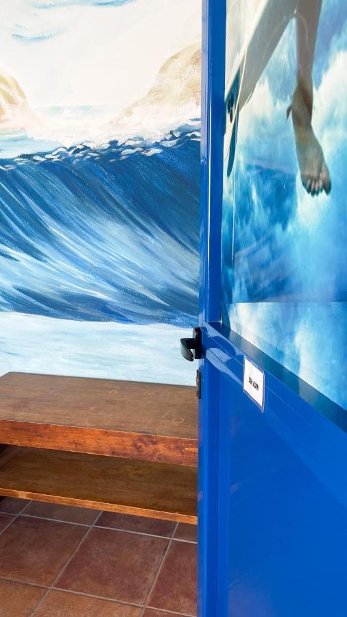Red Star Surf & Yoga Camp Lanzarote Hostel Famara Exterior photo