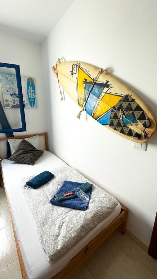 Red Star Surf & Yoga Camp Lanzarote Hostel Famara Exterior photo